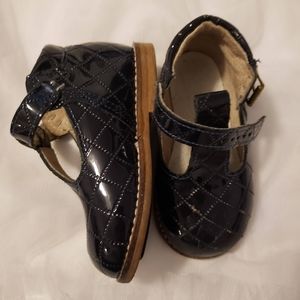 Hard Bottom Walking Shoe